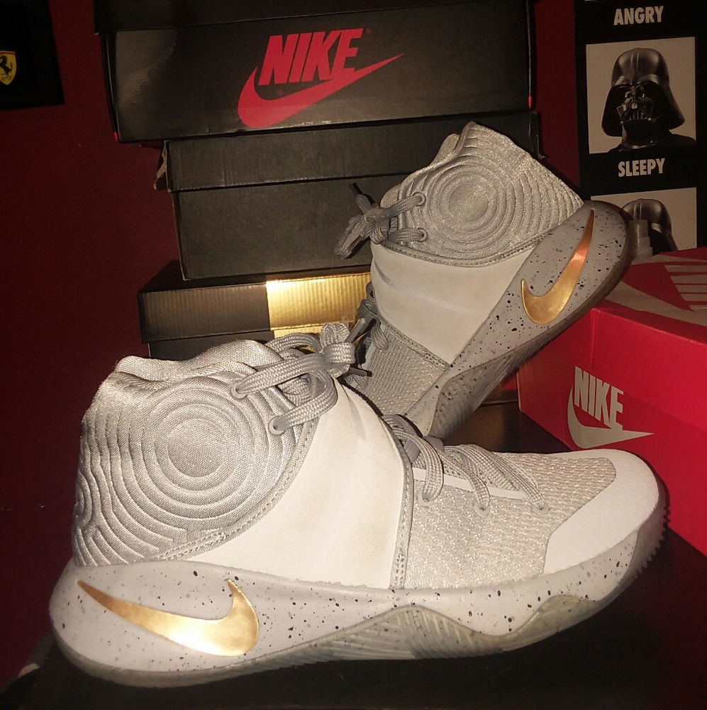 Kyrie 2